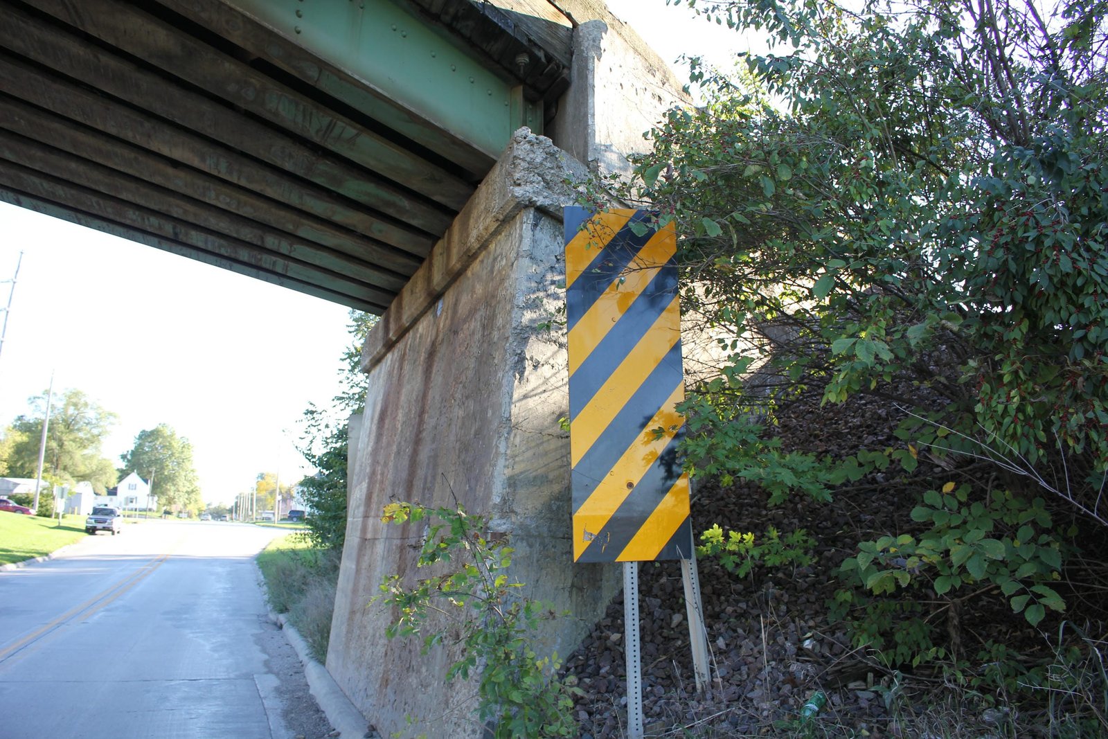 North abutment